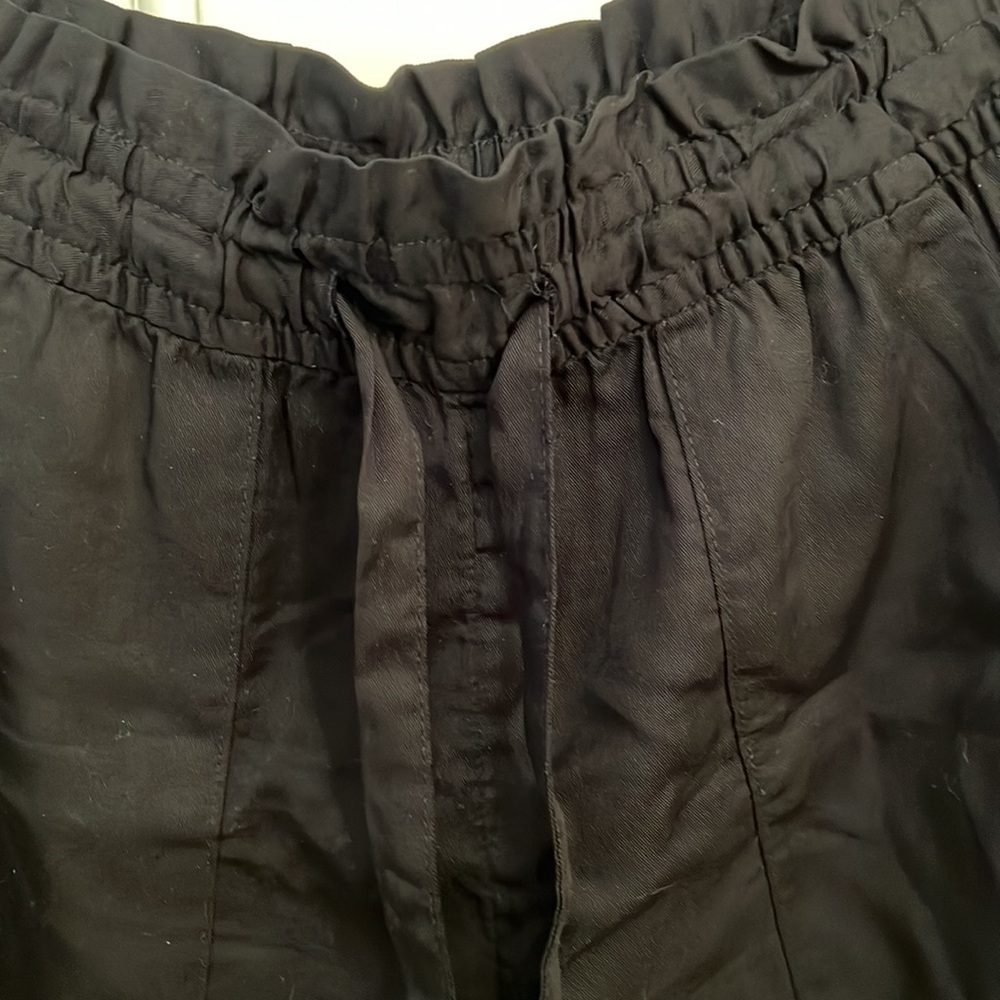 H&M drawstring shorts - Picture 2 of 2